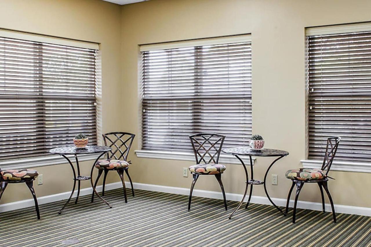Smell The Chocolate From Park In Great 2bd Vacation Holiday home *